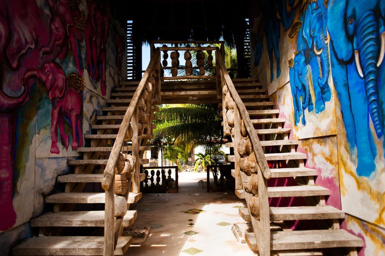 Nacional Beach Club&Bungalows Mahahual Exterior foto